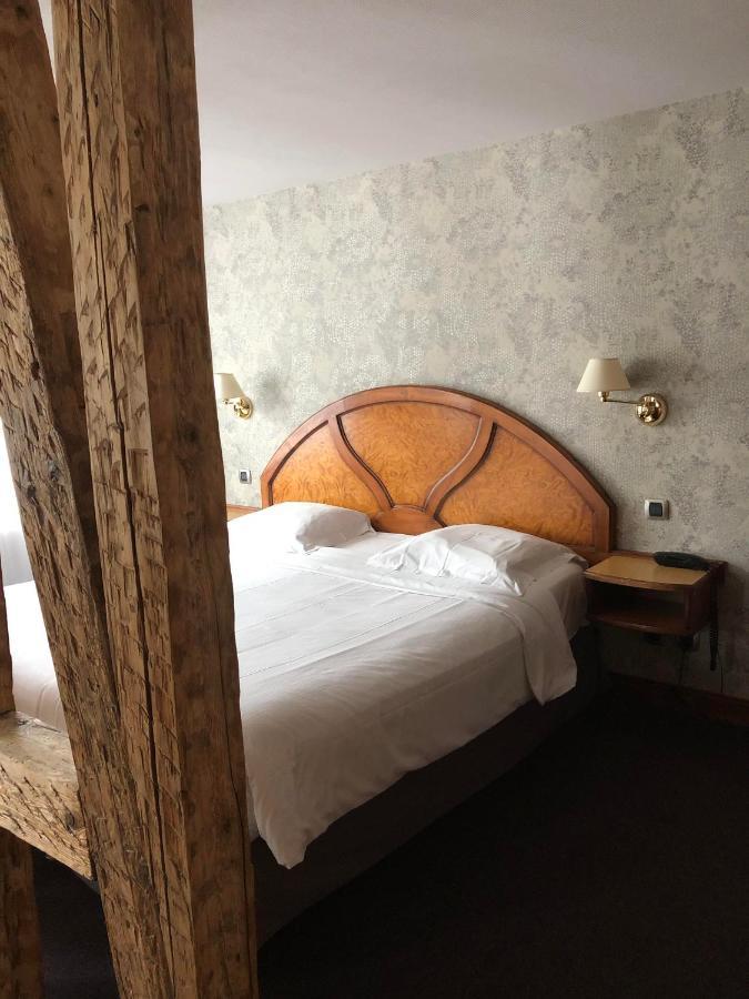 Logis Hotel Restaurant Au Cerf D'Or Strasbourg Exteriör bild