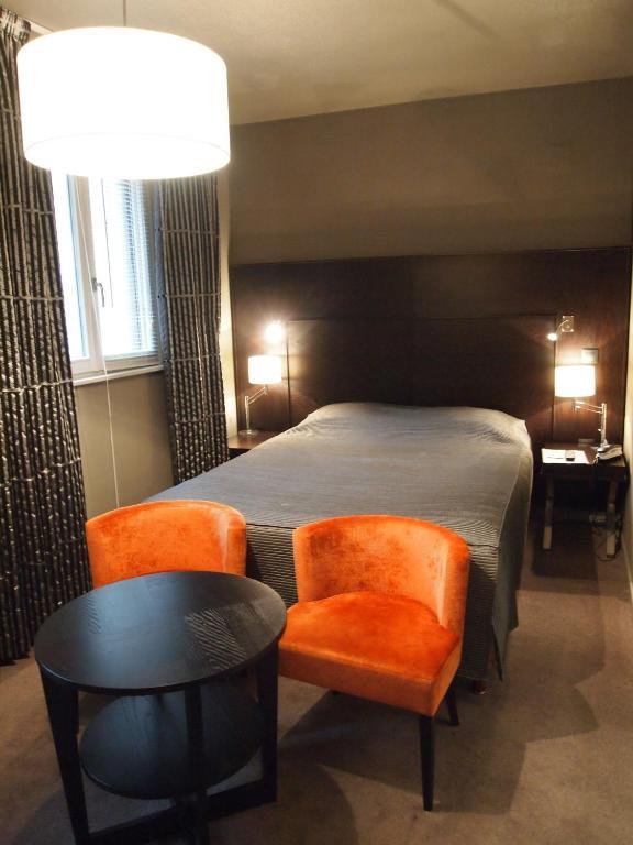 Logis Hotel Restaurant Au Cerf D'Or Strasbourg Exteriör bild