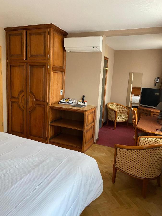 Logis Hotel Restaurant Au Cerf D'Or Strasbourg Exteriör bild