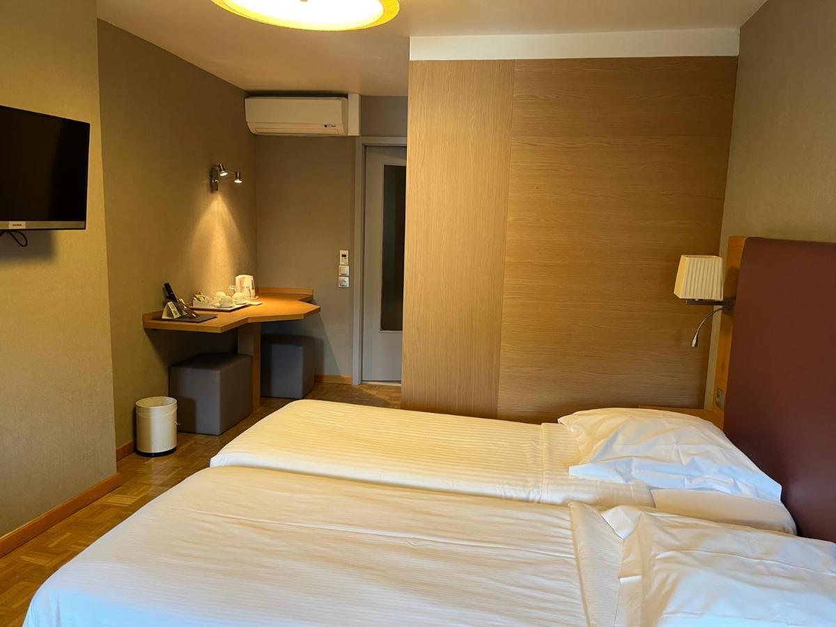 Logis Hotel Restaurant Au Cerf D'Or Strasbourg Exteriör bild
