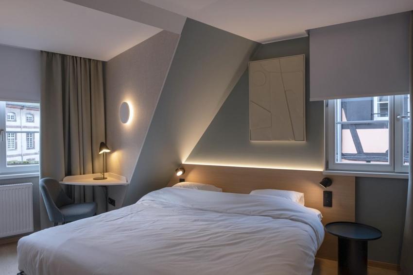Logis Hotel Restaurant Au Cerf D'Or Strasbourg Exteriör bild
