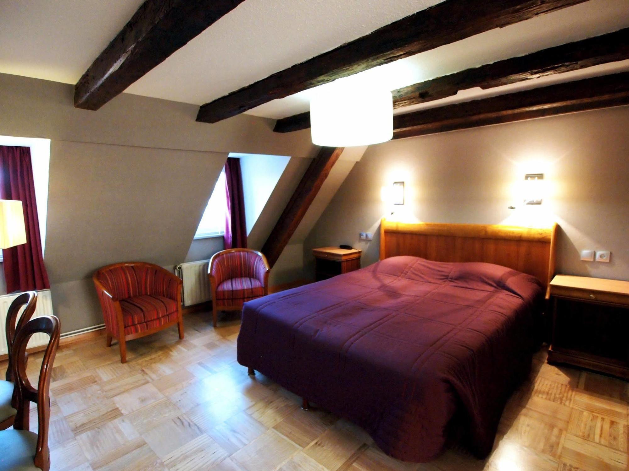 Logis Hotel Restaurant Au Cerf D'Or Strasbourg Exteriör bild