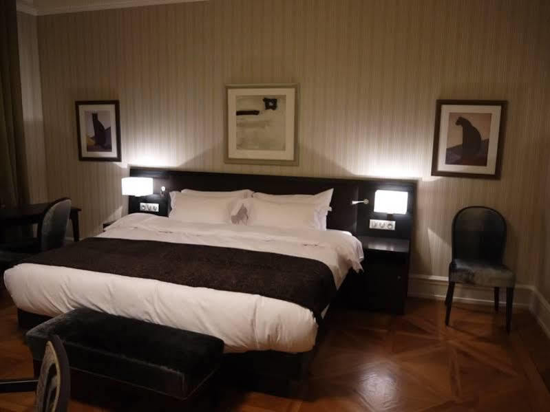 Logis Hotel Restaurant Au Cerf D'Or Strasbourg Exteriör bild